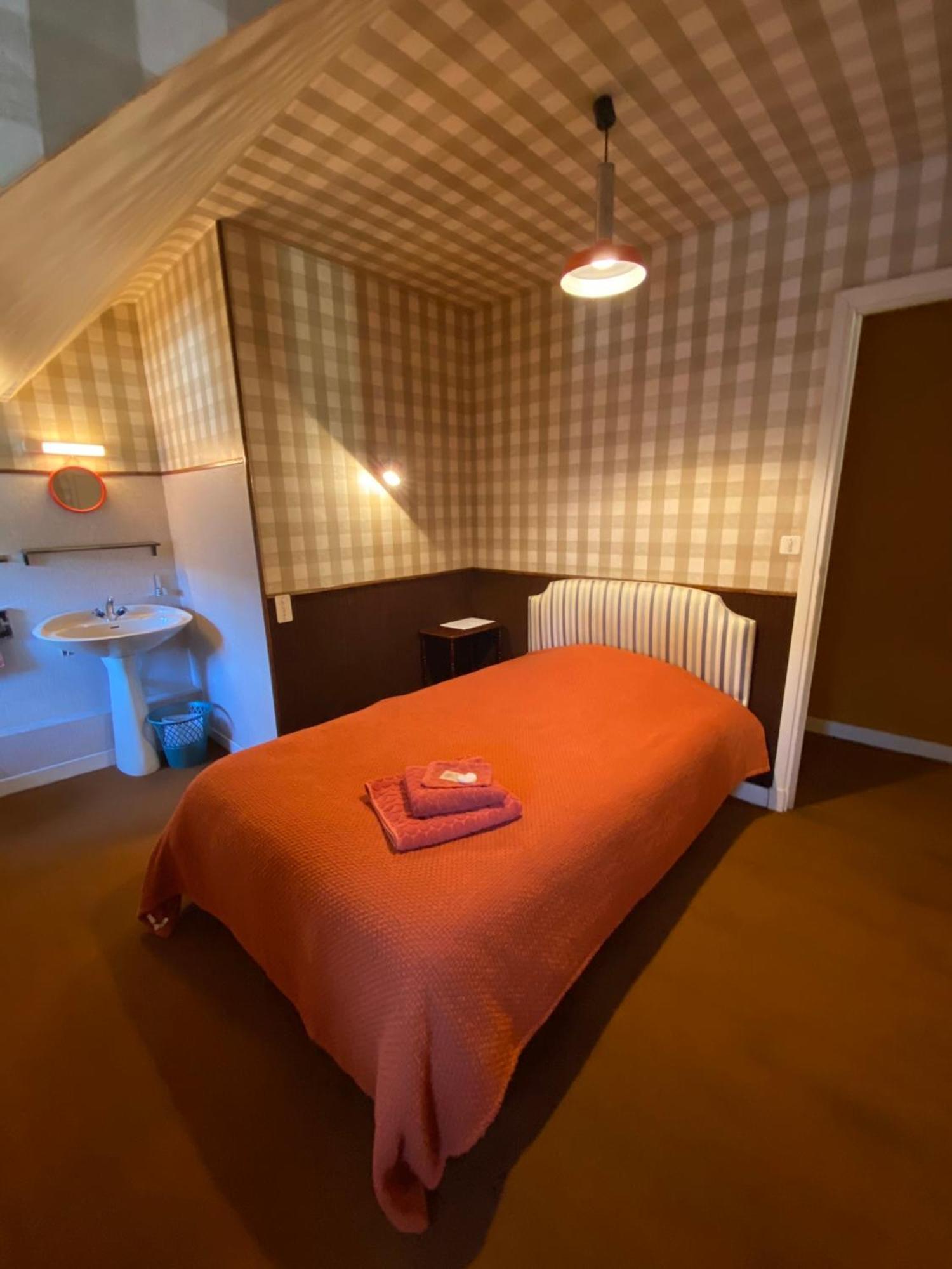 De Famille L.f.m.a.l. Homestay